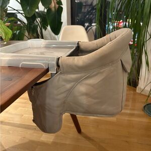 Inglesina fast table Chair with dining tray - portable